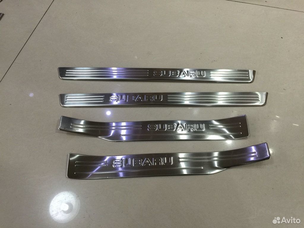 Накладки на внешние пороги (нерж.) на Subaru Outba