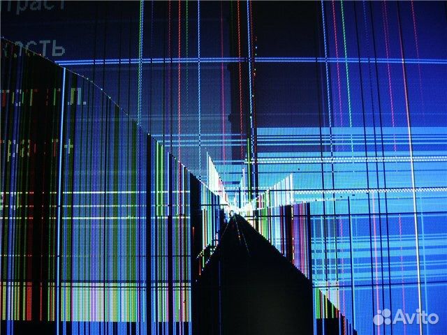 Полетела матрица на телефоне. Разбитая матрица. Разбитый экран. Разбитый экран матрица. Треснутый экран телевизора.