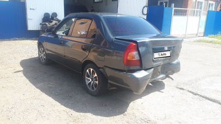 Hyundai Accent 1.5 МТ, 2008, седан, битый