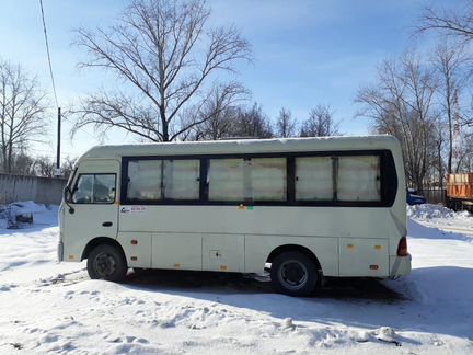 Автобус hyundai