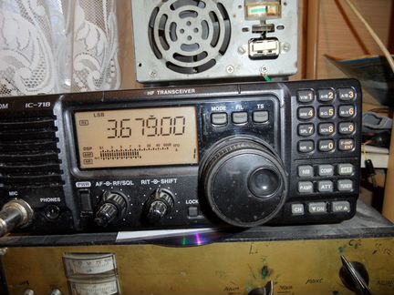Радиостанция спортсмена - радиста icom IC-718