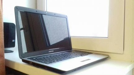 Ноутбук SAMSUNG RV 510