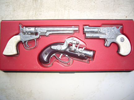 Макеты пистолетов сувенирные Советские коллекцион