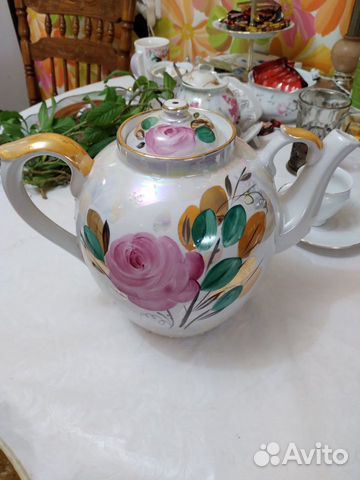 Чайник и ваза фарфор