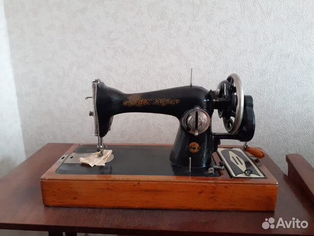 Швейная машина