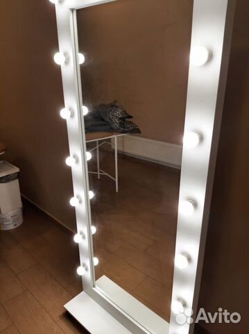 Гримерное зеркало С подсветкой