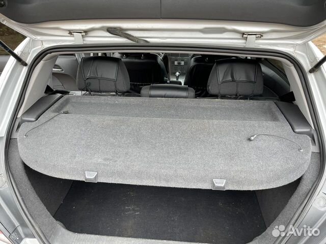 Задняя полка на Opel Astra H