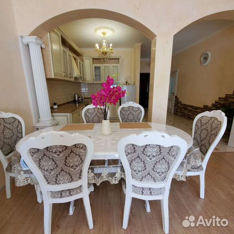 

2-к. квартира, 80 м², 2 кровати