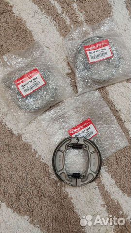 Задние тормозные колодки Honda Spacy 100 Lead 90