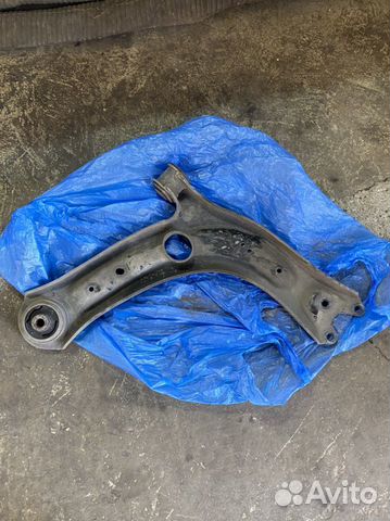 Рычаг передний тигуан 2(левый)
