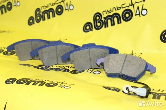 Колодки тормозные передние Фольксваген Пассат