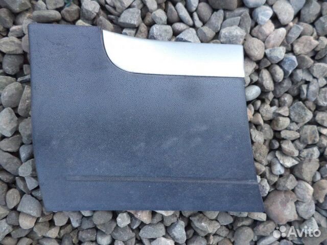 Молдинг на крыло передний левый Porsche Cayenne