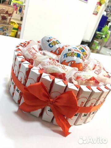 Торт из сладостей