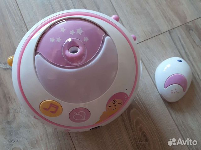 Мобиль проектор Chicco на кроватку