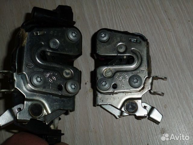 Замок дверной бу