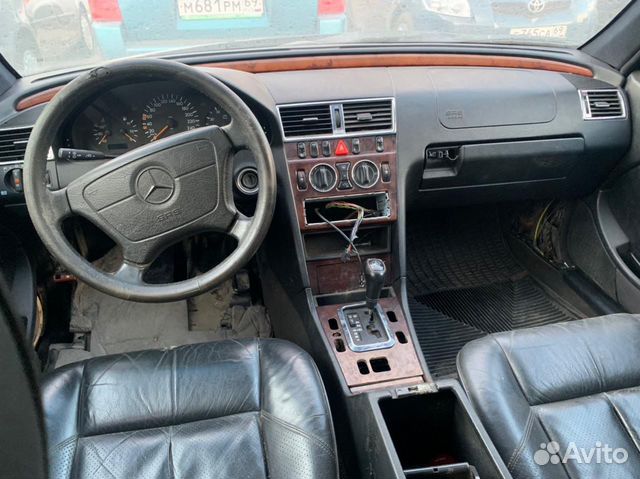 Mercedes-Benz C-класс 2.3 AT, 1998, 150 000 км