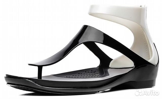 Сандалии босоножки Infradito Crocs 38 р Сандалии босоножки Infradito Crocs 38 р