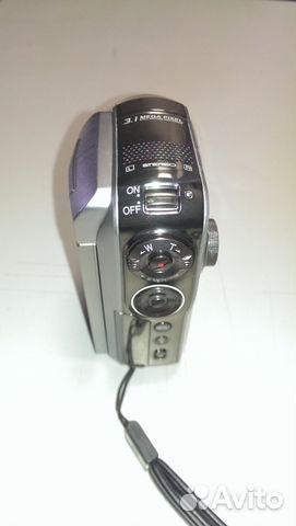 Компактная видеокамера Panasonic SDR-S100 Компактная видеокамера Panasonic SDR-S100