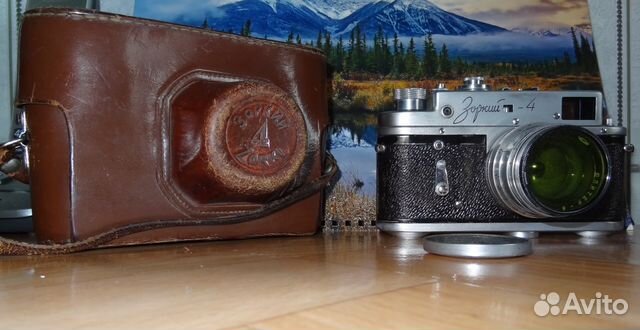 Фотоаппарат Зоркий 4 с объективом Юпитер 8 Фотоаппарат Зоркий 4 с объективом Юпитер 8