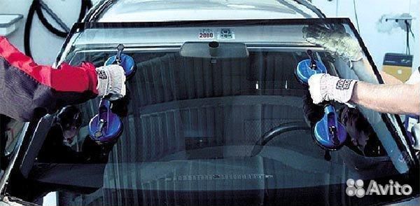 Лобовое стекло BMW X 5 E53 с окном под дд