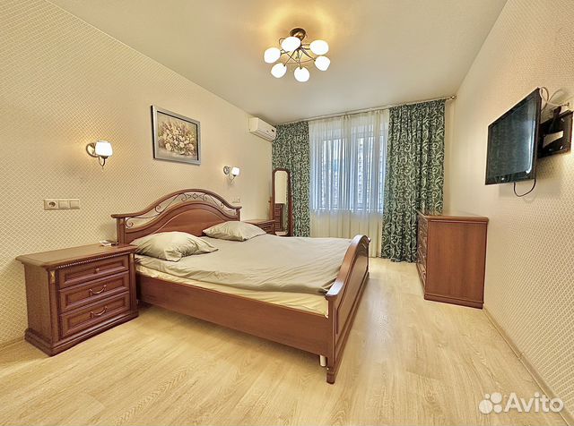 

2-к. квартира, 80 м², 3/9 эт.