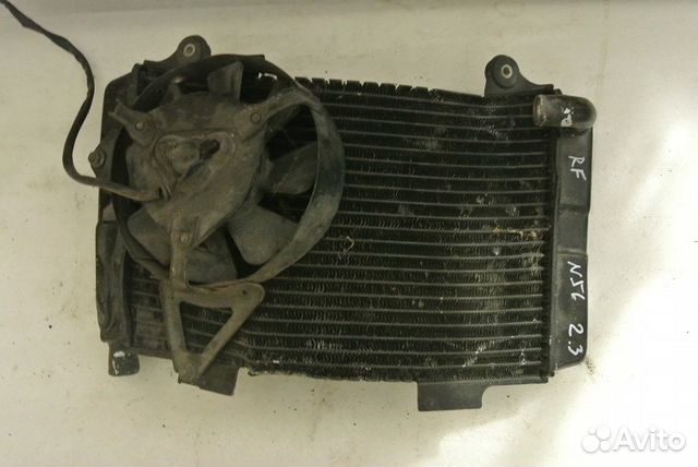 Радиатор охлаждения Suzuki RF400 93-99 год N56