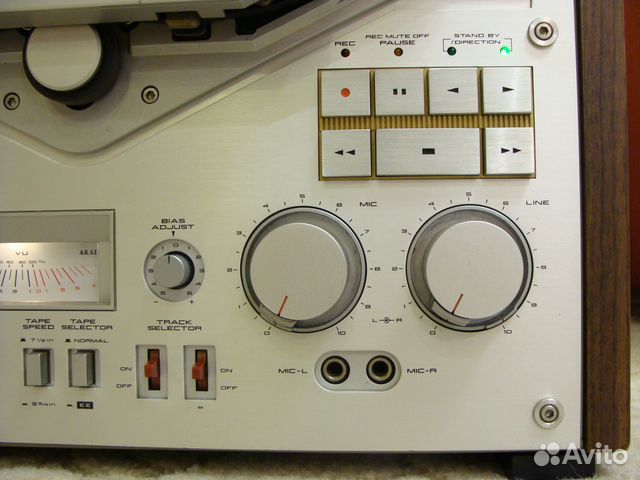 Akai GX 646