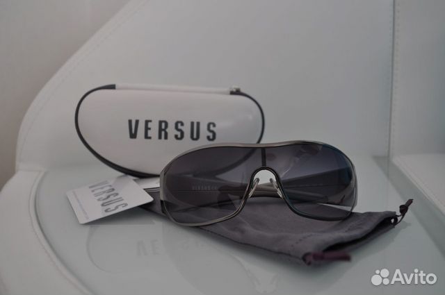 Солнцезащитные очки Versus Солнцезащитные очки Versus