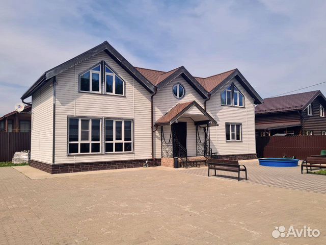 

4-к. дом, 220 м²