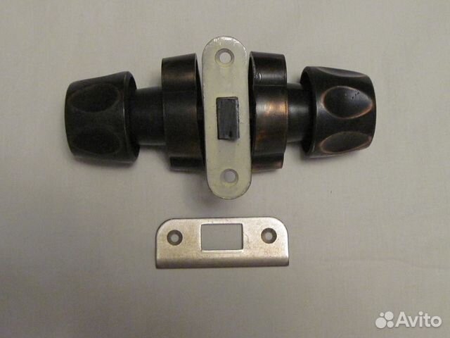 Защёлка дверная универсальная в отл. состоянии Защёлка дверная универсальная в отл. состоянии