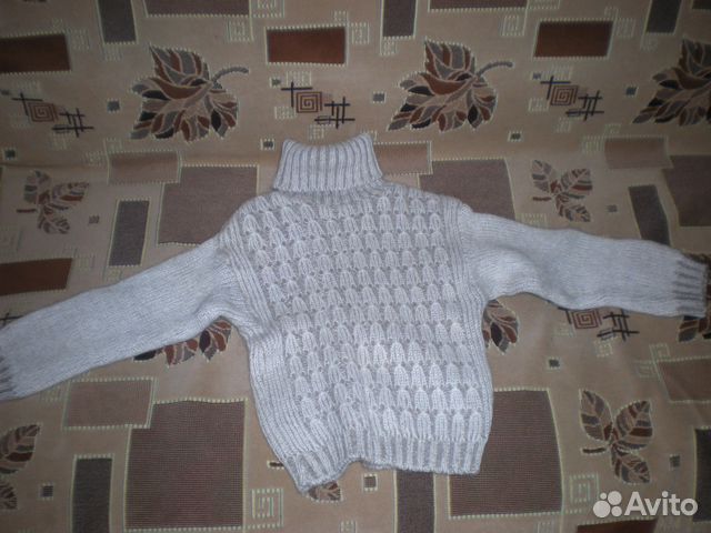 Новый шерстяной детский свитер
