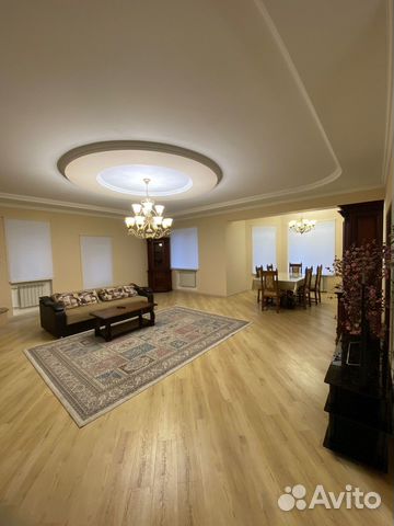 

5-к. дом, 300 м²