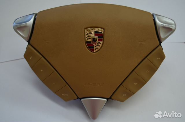 Рулевая накладка(руль, торпедо) Porsche (беж.) Рулевая накладка(руль, торпедо) Porsche (беж.)