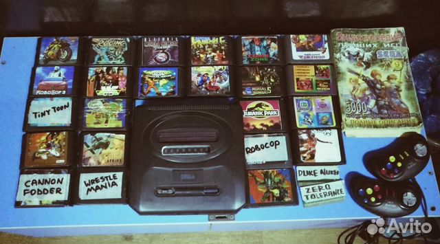 Комплект Sega+25 кассет+книга кодов + тв