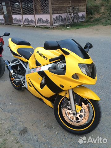 Suzuki GSX-R 600 K1