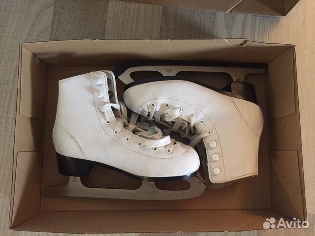 Коньки фигурные Коньки фигурные