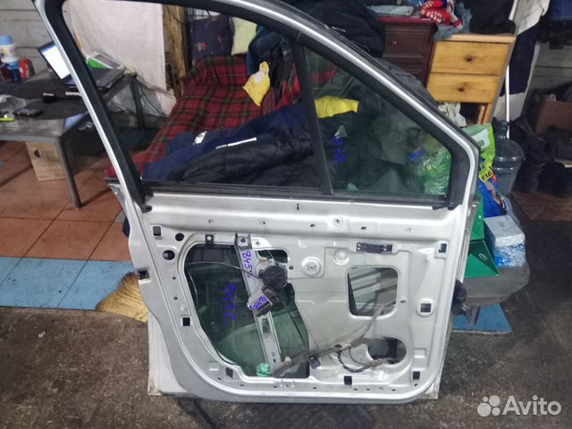 Дверь передняя левая для renault scenic