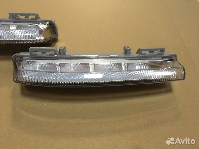 Ходовые огни правый и левый Мерседес W212 Ходовые огни правый и левый Мерседес W212