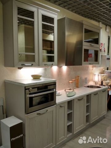 Кухонный гарнитур с образца (Италия) Кухонный гарнитур с образца (Италия)