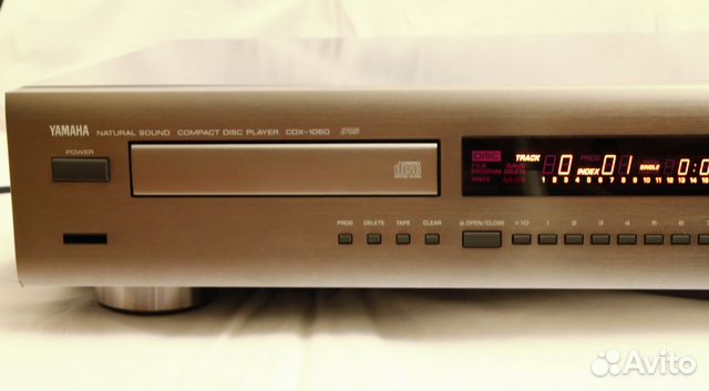 CD проигрыватель Yamaha CDX-1050