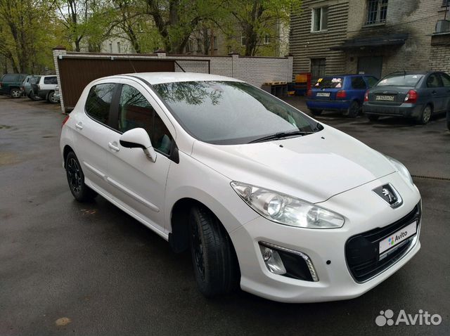 Peugeot 308 1.6 AT, 2011, 82 700 км