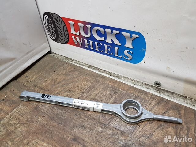 BMW 3 E46, рычаг опоры кулисы кпп (новый) BMW 3 E46, рычаг опоры кулисы кпп (новый)