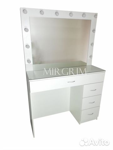 Гримерный стол визажиста Арт. 21 от MirGriM Гримерный стол визажиста Арт. 21 от MirGriM