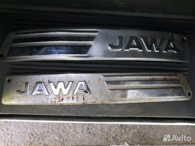 Надпись Jawa