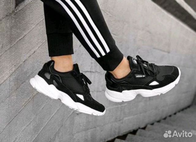 Кроссовки adidas falcon Кроссовки adidas falcon