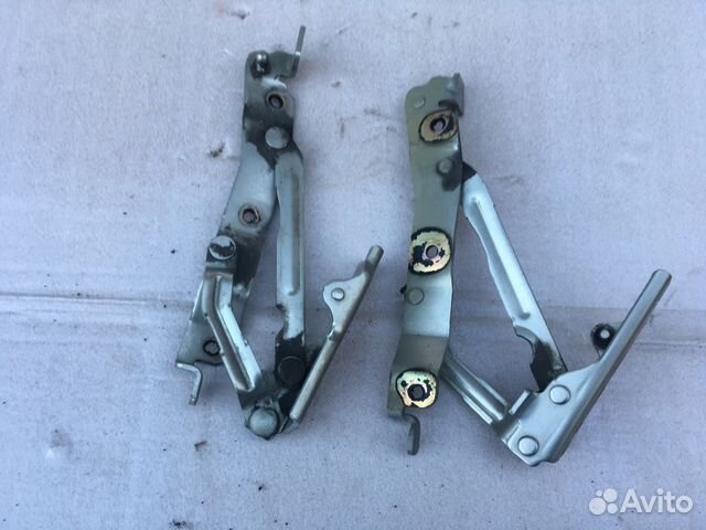 Петли крышки багажника Mitsubishi Galant 9