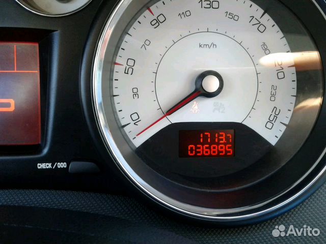 Peugeot 408 1.6 AT, 2015, 40 000 км