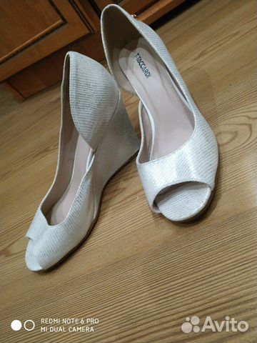 Новые Туфли Новые Туфли