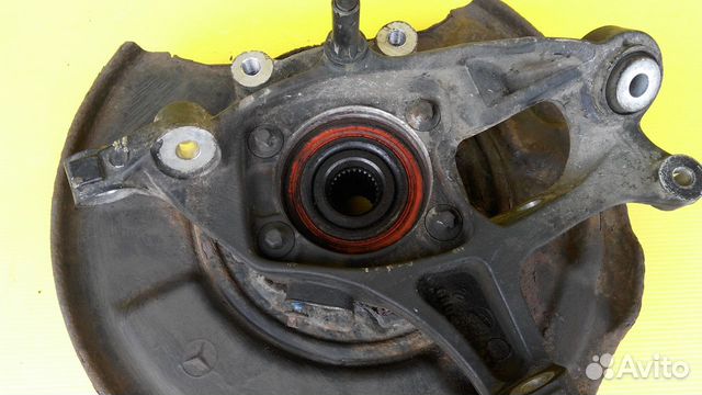 Кулак задний левый Мерседес W211 Mercedes W 211 Кулак задний левый Мерседес W211 Mercedes W 211