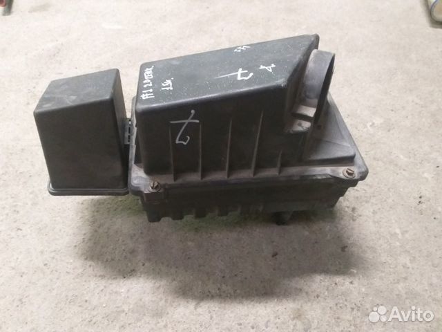 Корпус воздушного фильтра Ford Focus 1 zetec 2000